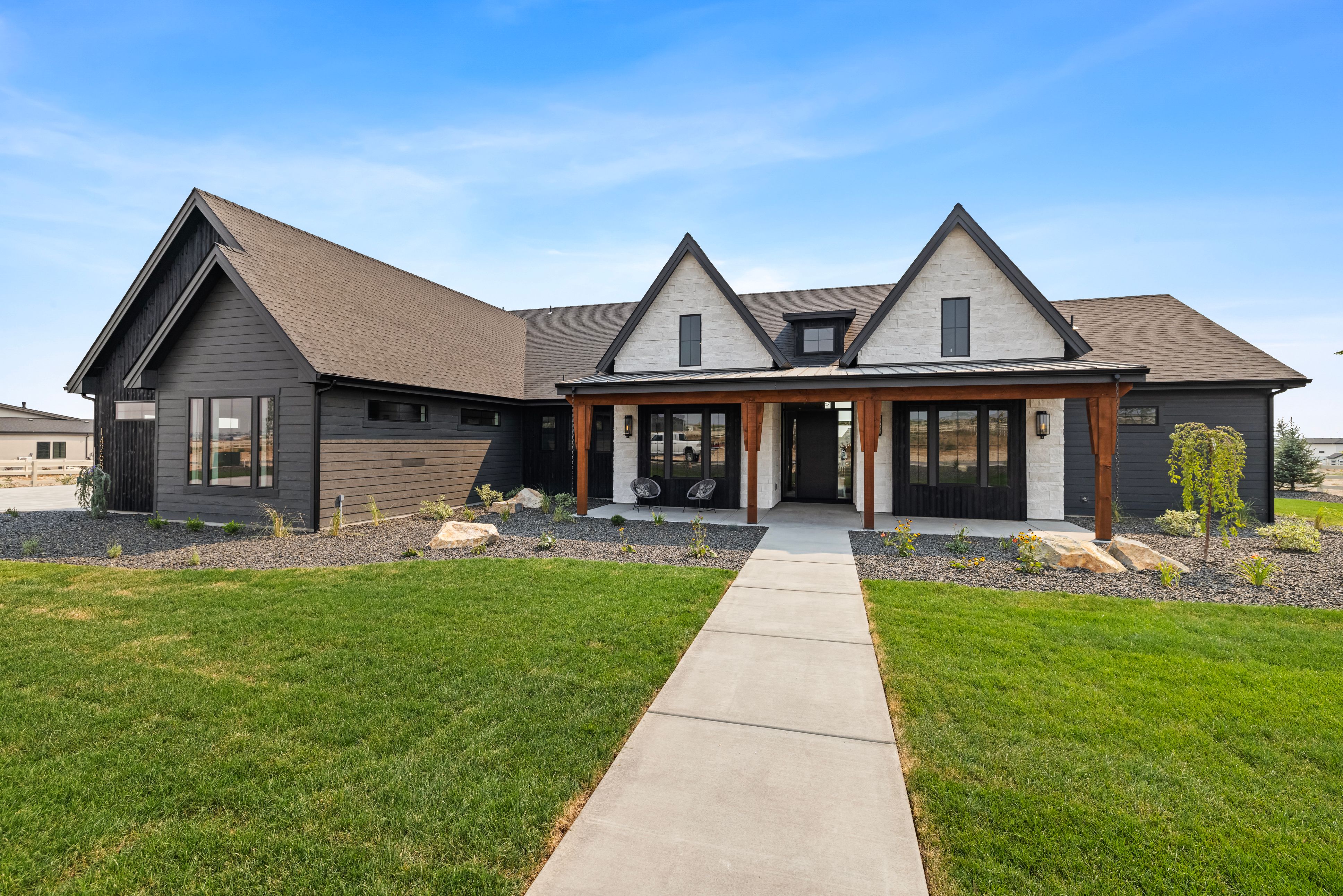 Sawtooth front elevation